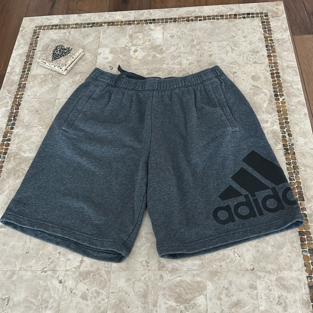 Adidas French Terry Cloth Shorts Elastic Waist Color Grey‎ Men’s Size S no tag